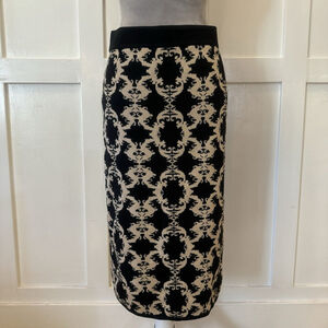 7th Avenue new york & Co Design Knit Skirt Back Slit Navy/metalic Size:M NWOT